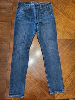 American Eagle Outfitters Women’s Dark Blue Skinny Jeans